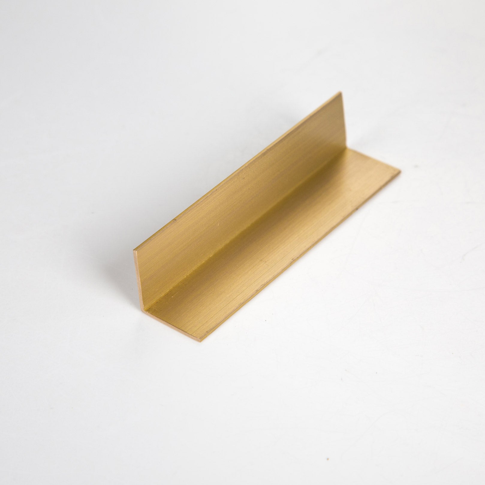 brass-gold-tile-trim